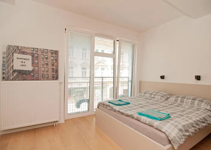 Beautiful In The Center *